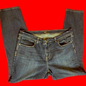 Simply Vera by Vera Wang skinny jeans size 16WL